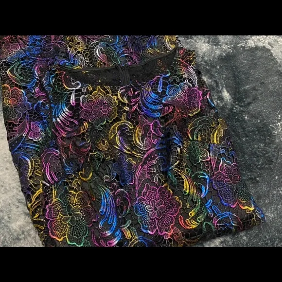 Multicolor Lace Dress - Picture 8 of 12